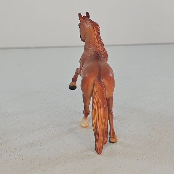 Breyer Stablemate Mystery Horse Surprise #781154 Peruvian Paso - Picture 4 of 7